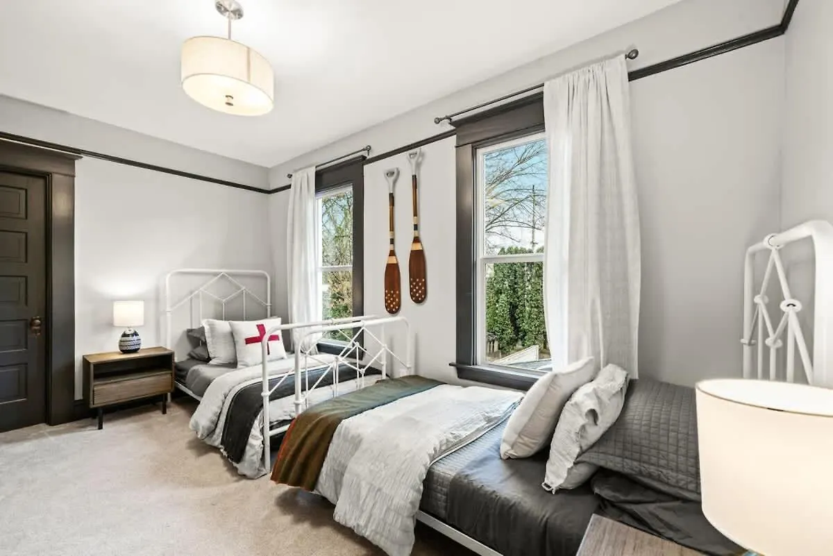 Stay Portland - Fresh Belmont Charmer - 95 Walkscore Holiday home