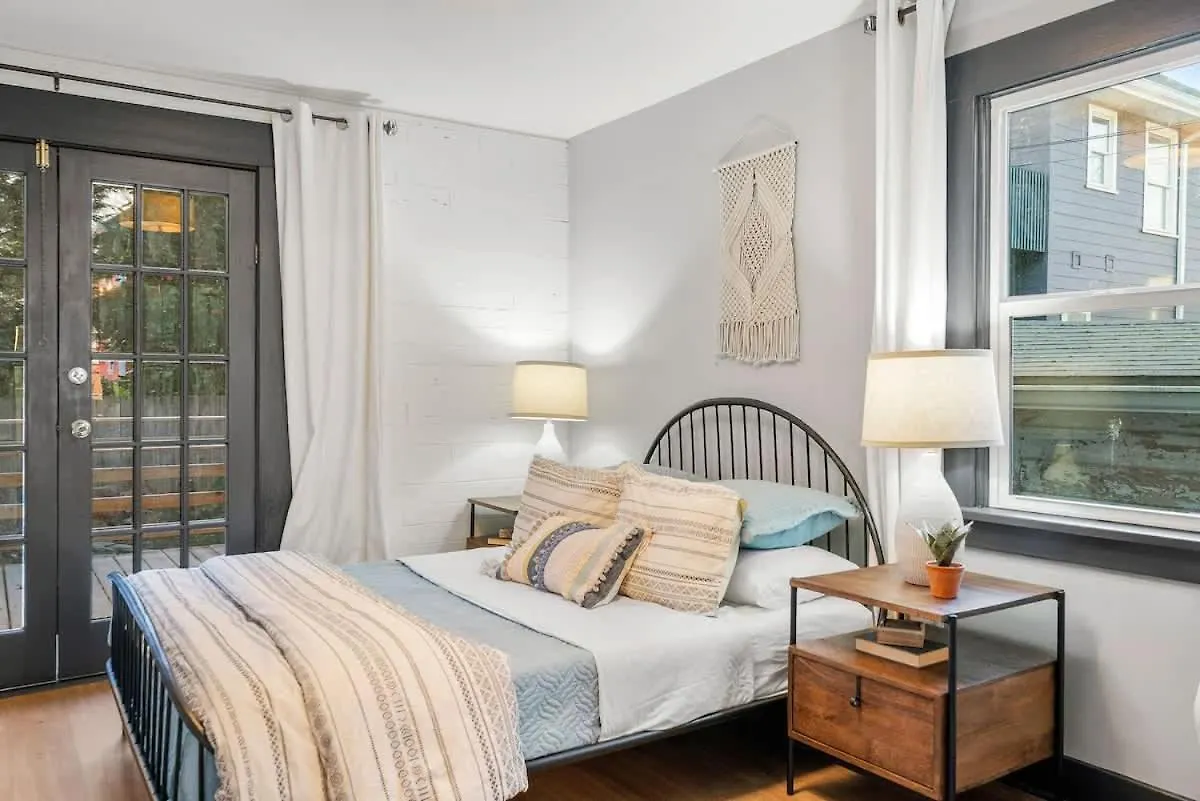 Stay Portland - Fresh Belmont Charmer - 95 Walkscore Holiday home