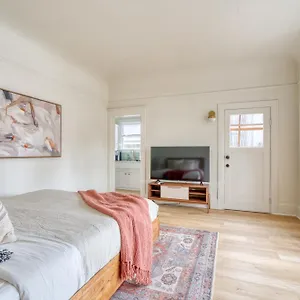 Apartment - The Sullivan's Gulch - 94 Walkscore, Portland